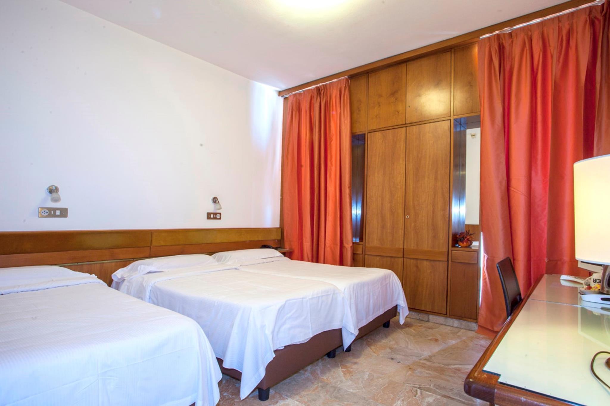 Canova Hotel Milan Luaran gambar