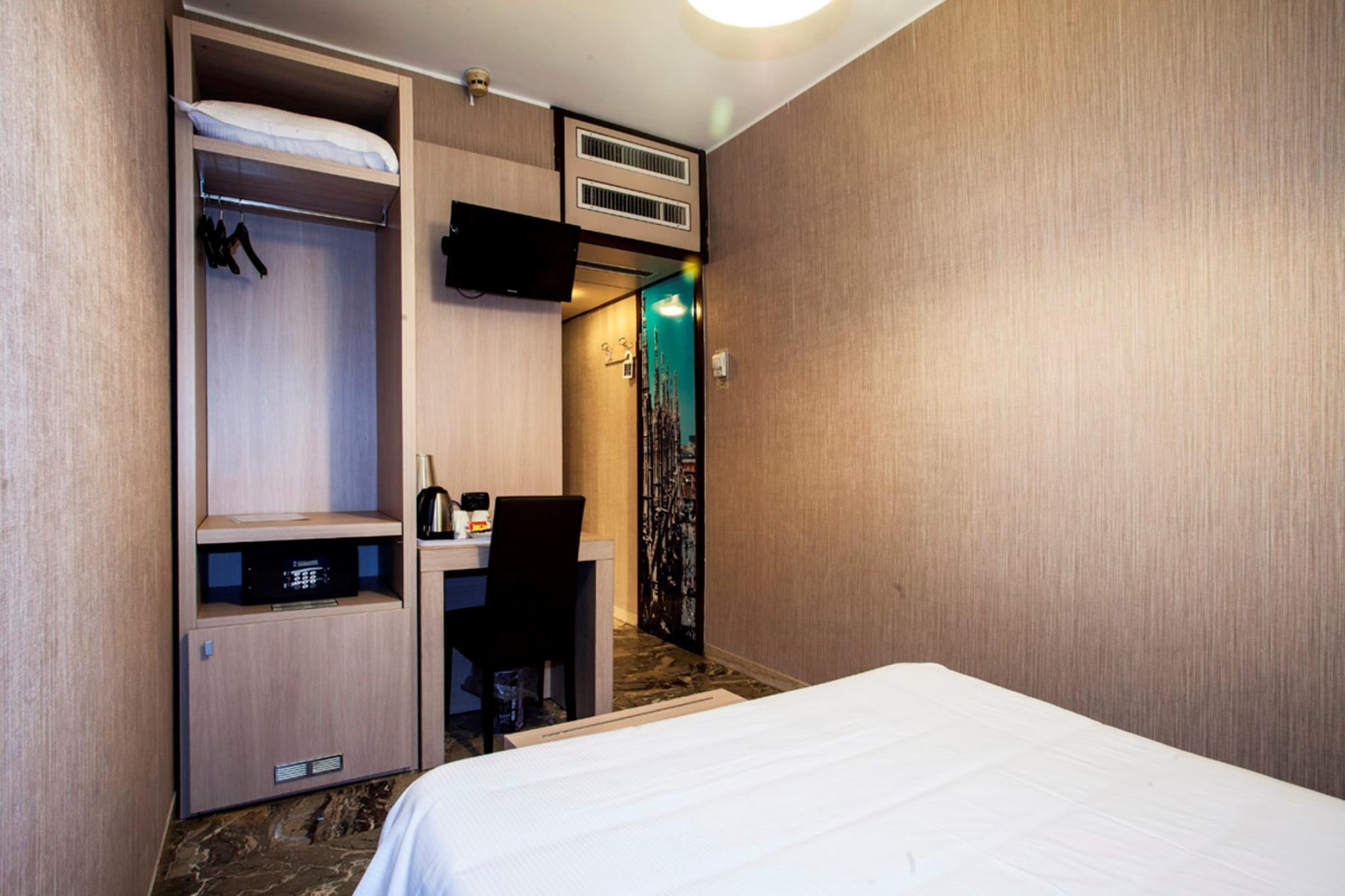 Canova Hotel Milan Luaran gambar