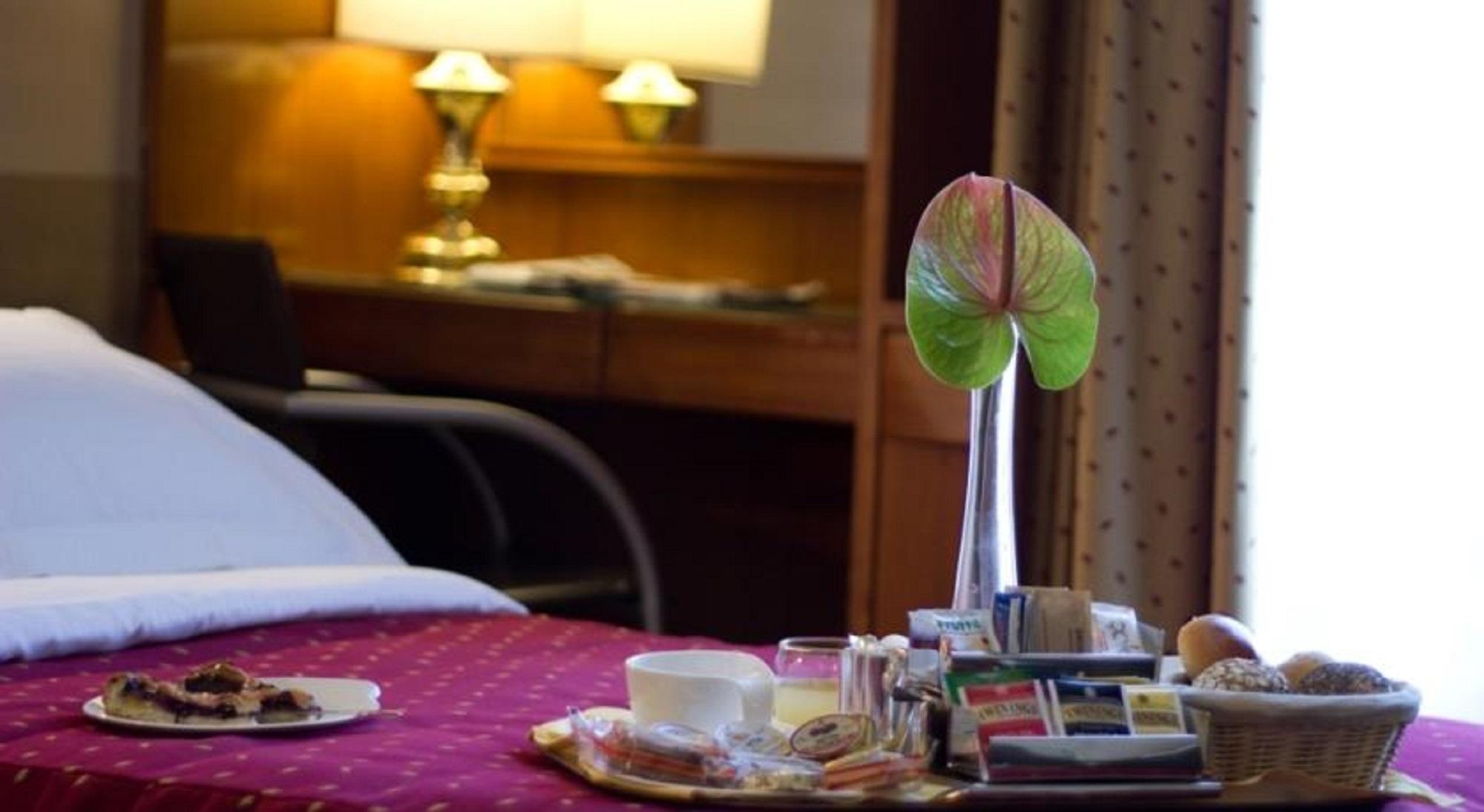 Canova Hotel Milan Luaran gambar