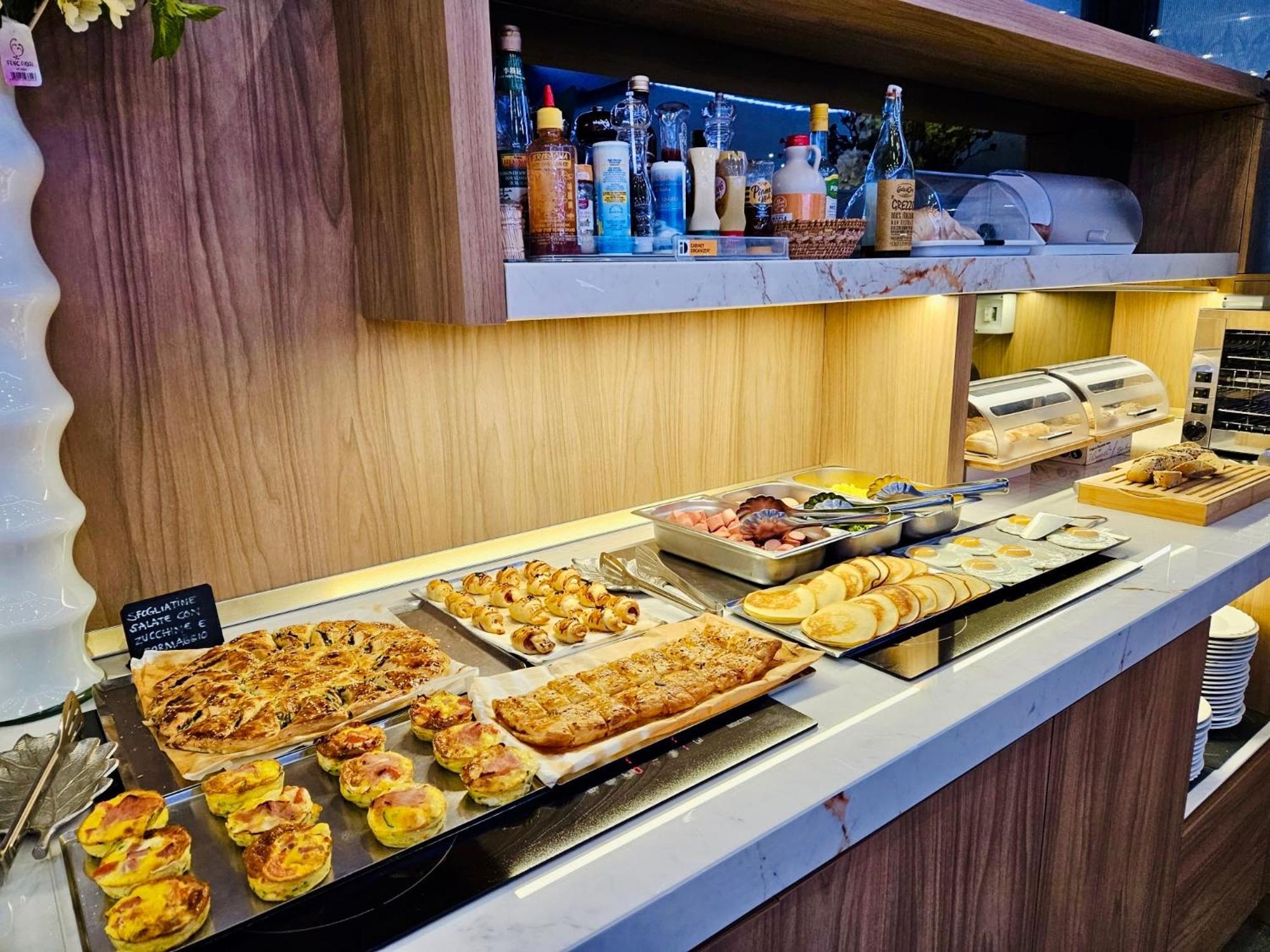 Canova Hotel Milan Luaran gambar