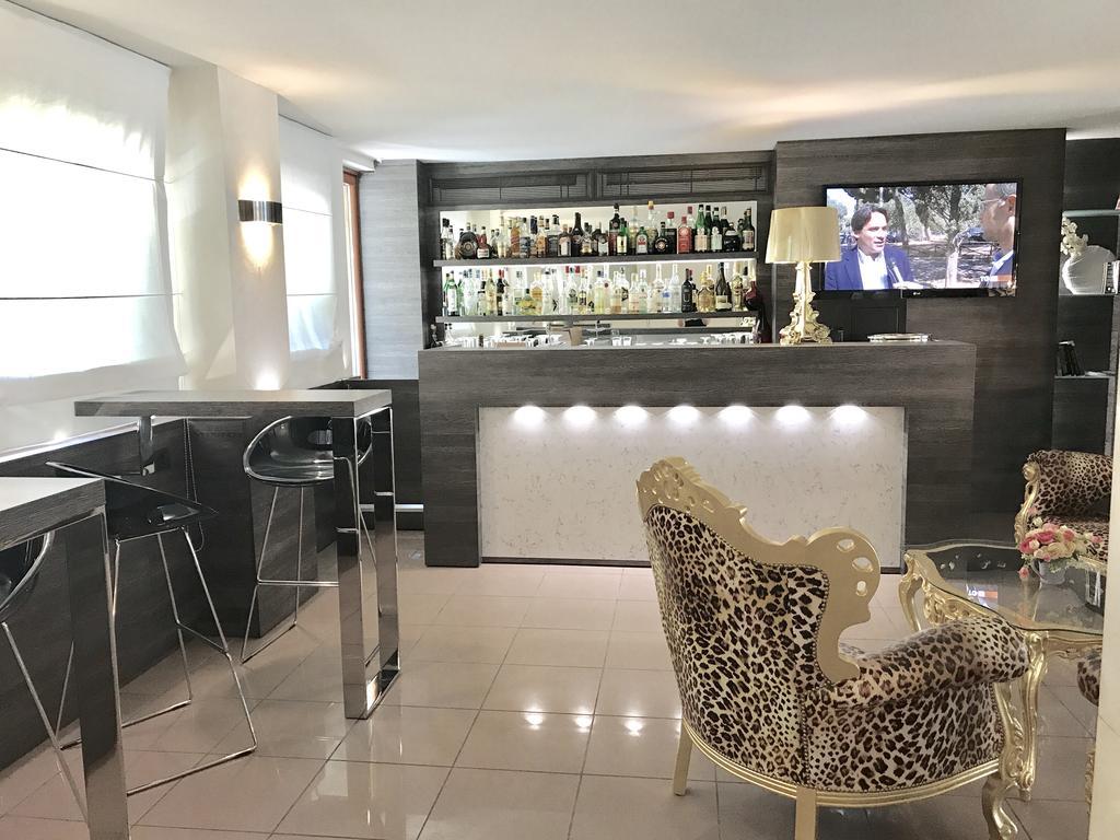 Canova Hotel Milan Luaran gambar