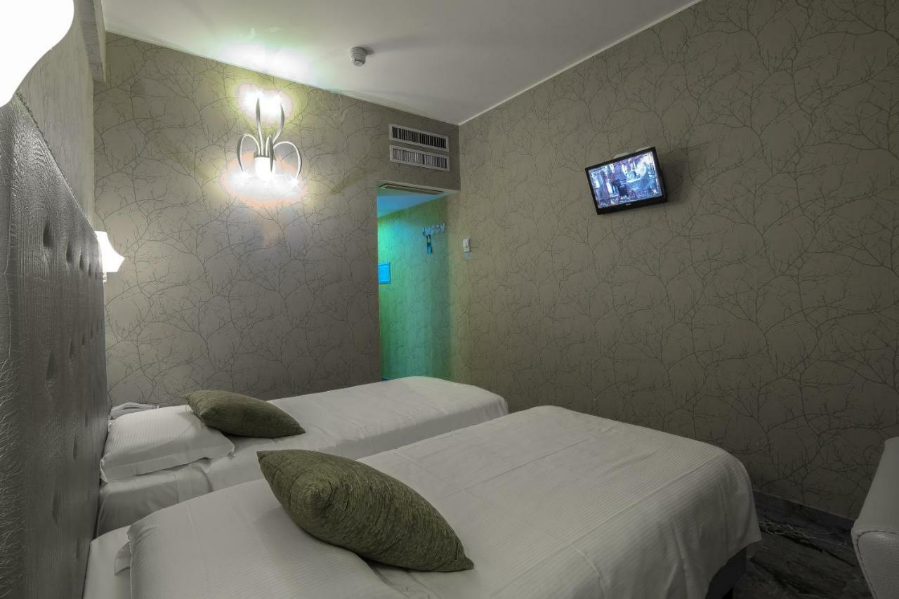 Canova Hotel Milan Luaran gambar