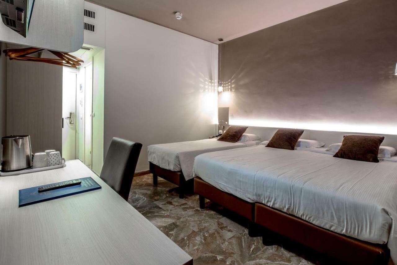 Canova Hotel Milan Luaran gambar